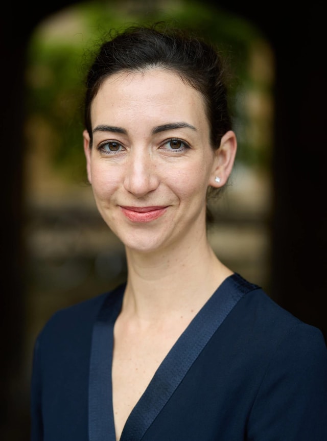 Dr. Caroline Emmer De Albuquerque Green